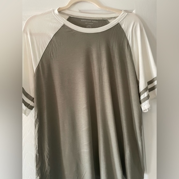 American Eagle Outfitters Tops - American Eagle Outfitters T-Shirt